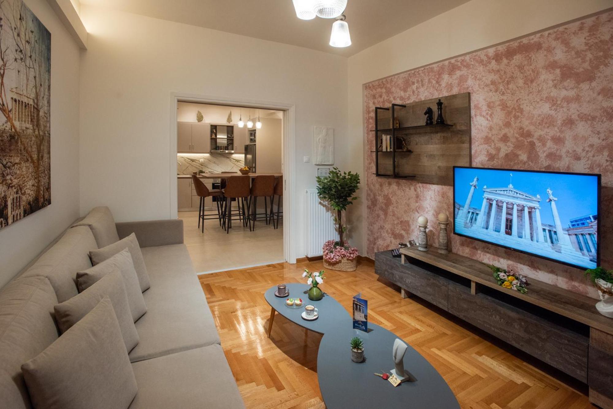 Blue Ark Acropolis Compass Apartment *