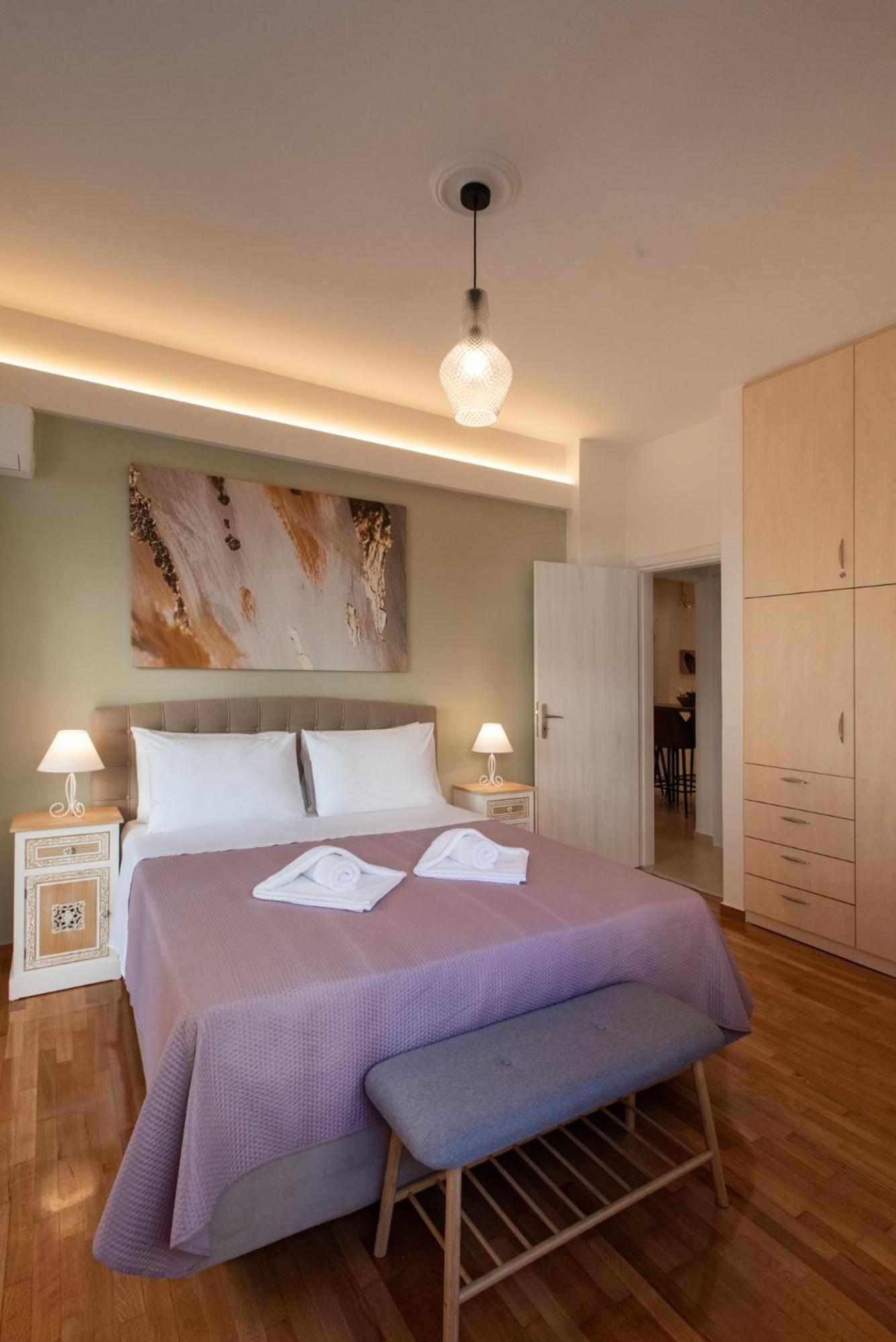 Blue Ark Acropolis Compass Athen